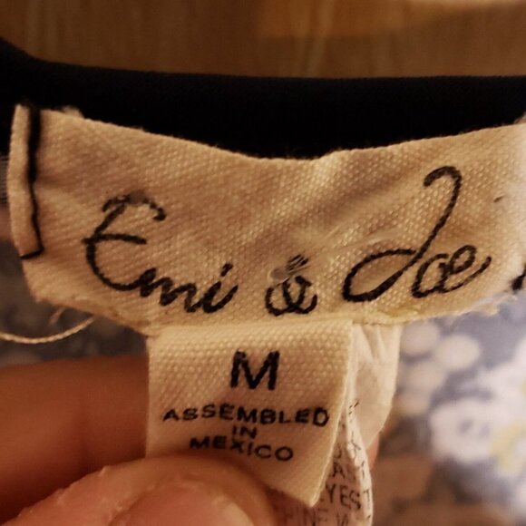 Emi & Joe Womens Navy Blue Floral Textured Top With Sheer Hem Medium - Picture 6 of 7